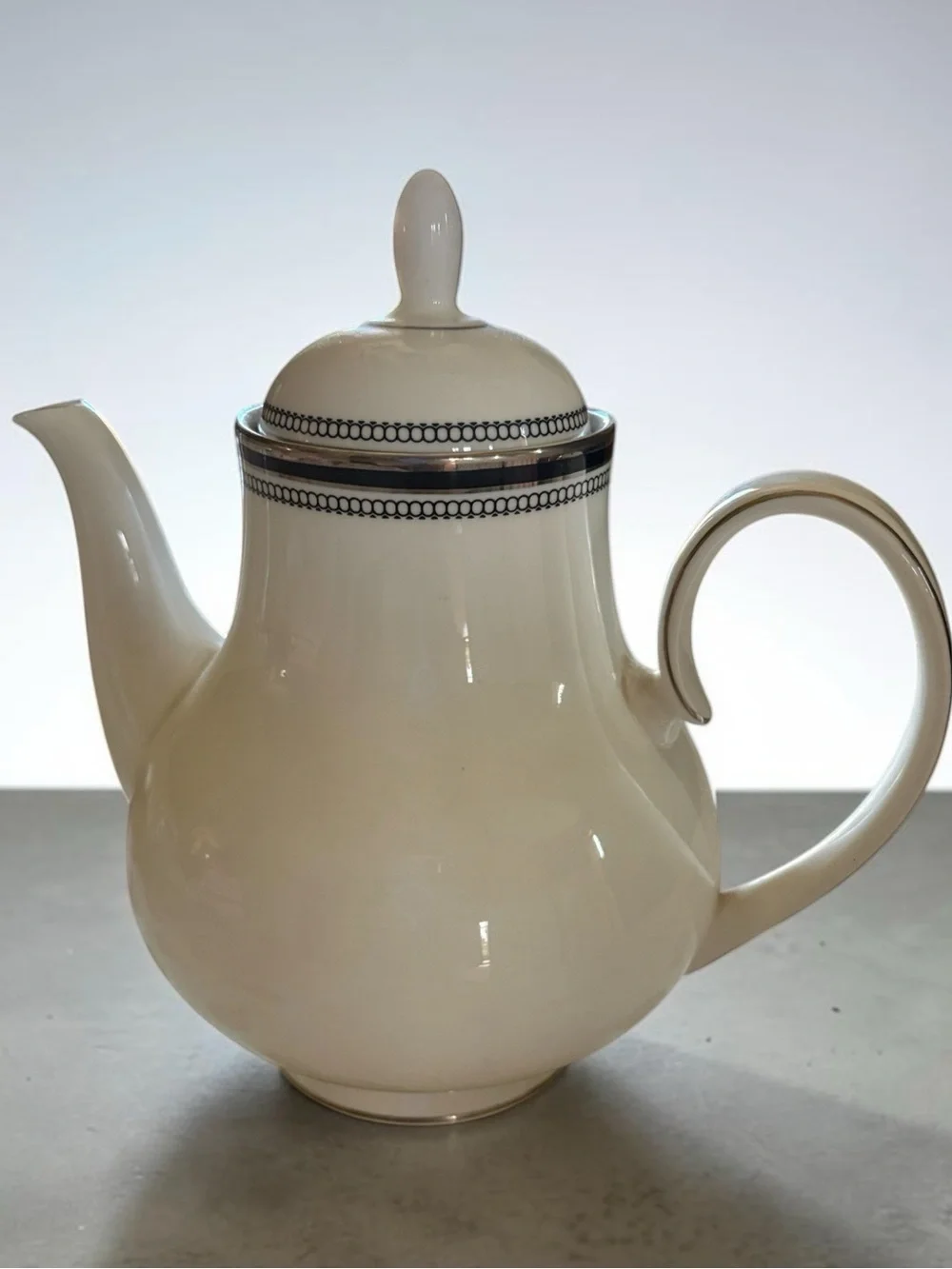 Royal Doulton Sarabande (pattern H5023) Fine bone China Coffee Pot
